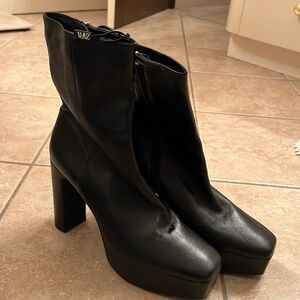 NWT ZARA genuine LEATHER platform boots with air fit comfort is High quality